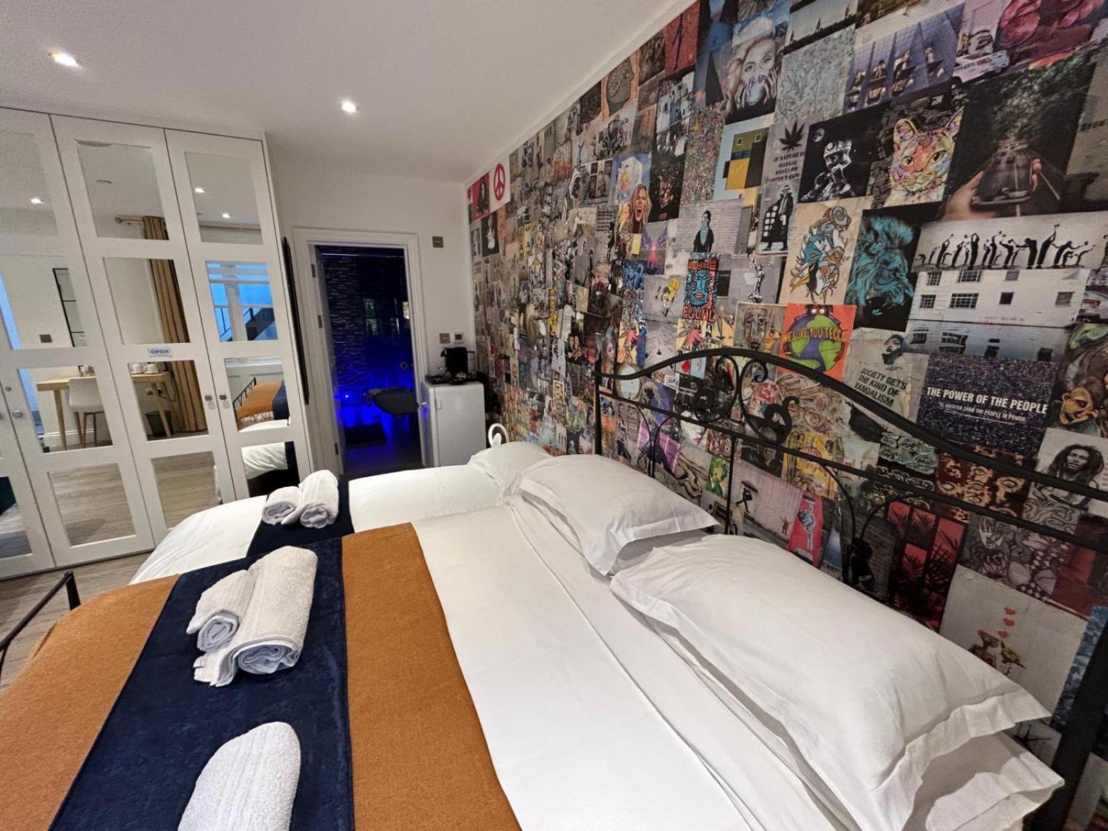 Pop Art Luxury Room Marylebone London Exterior photo